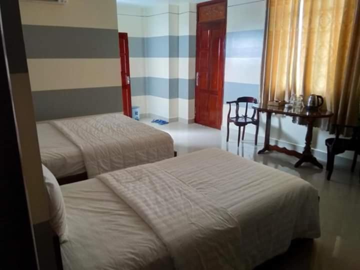 Khach San Long Ty Hotel Ca Mau Luaran gambar