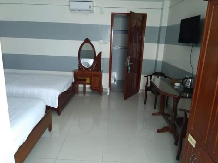 Khach San Long Ty Hotel Ca Mau Luaran gambar
